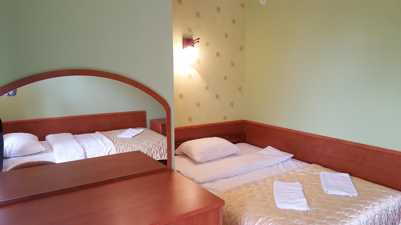 Bed and Breakfast Gosciniec Kukle Exterior foto