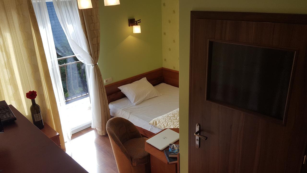 Bed and Breakfast Gosciniec Kukle Exterior foto