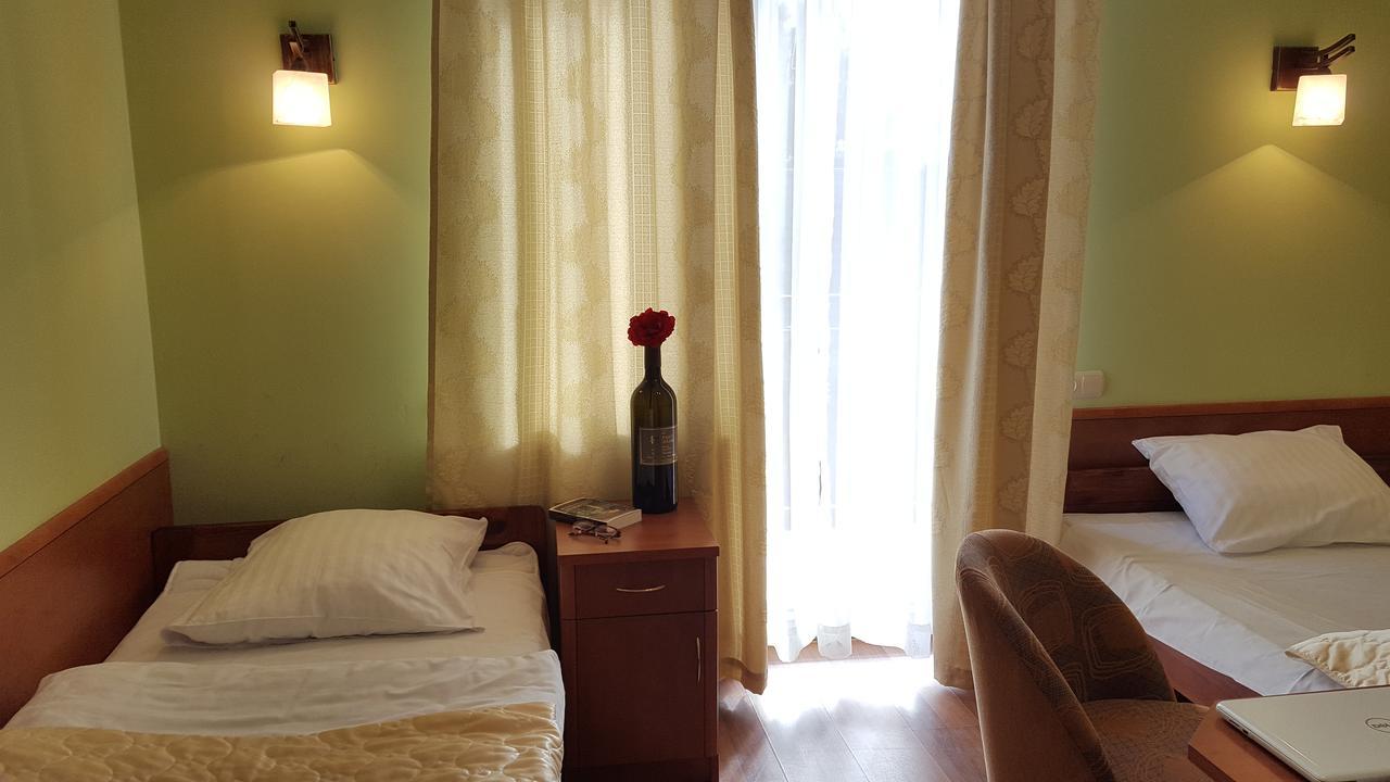 Bed and Breakfast Gosciniec Kukle Exterior foto